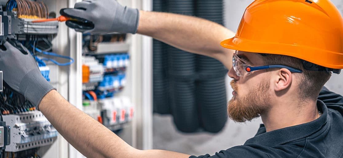 Image Habilitation électrique : comment se déroule la formation officielle ?