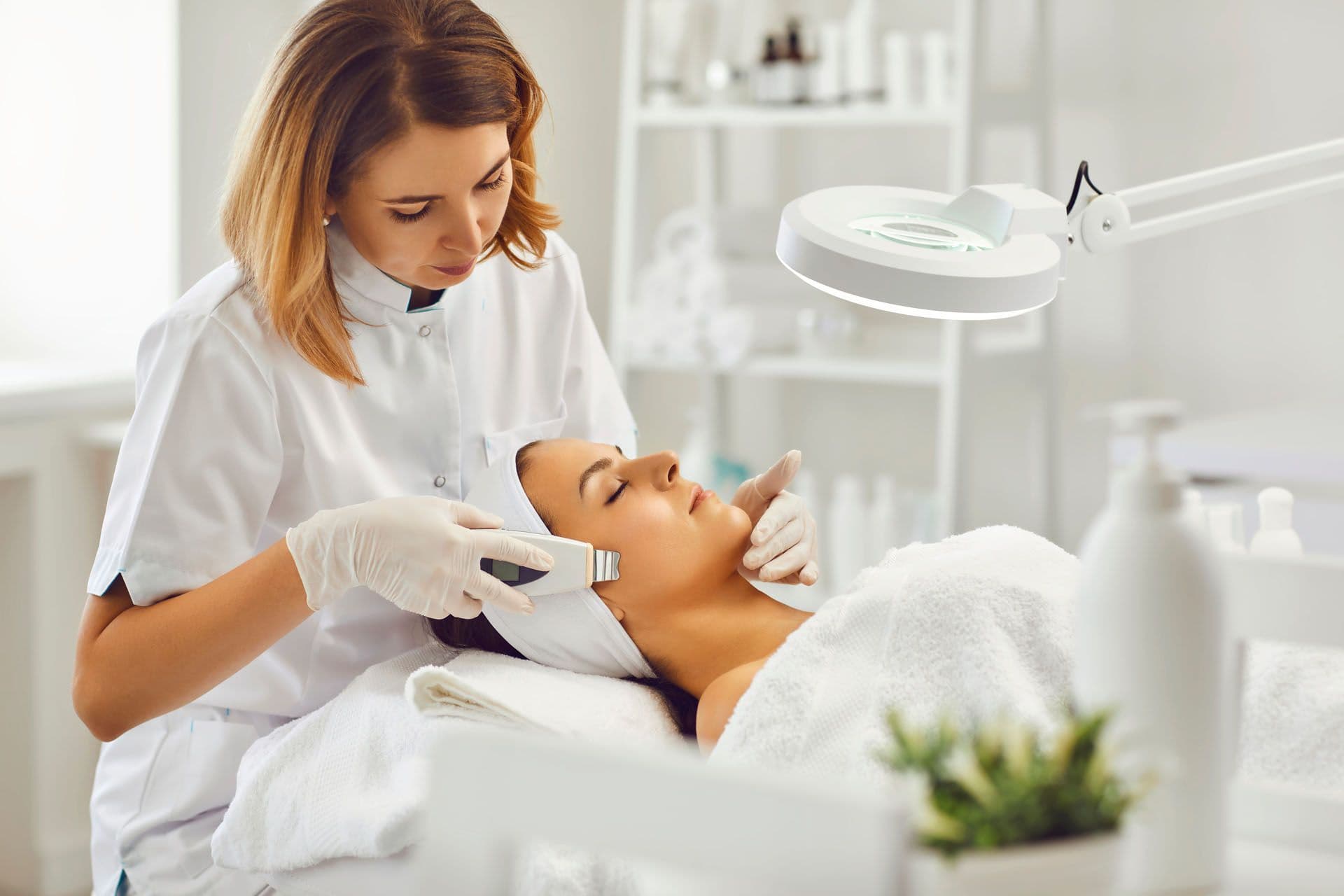 Formation BTS Métiers de l’esthétique, de la cosmétique et de la parfumerie (MECP) - Option Management image