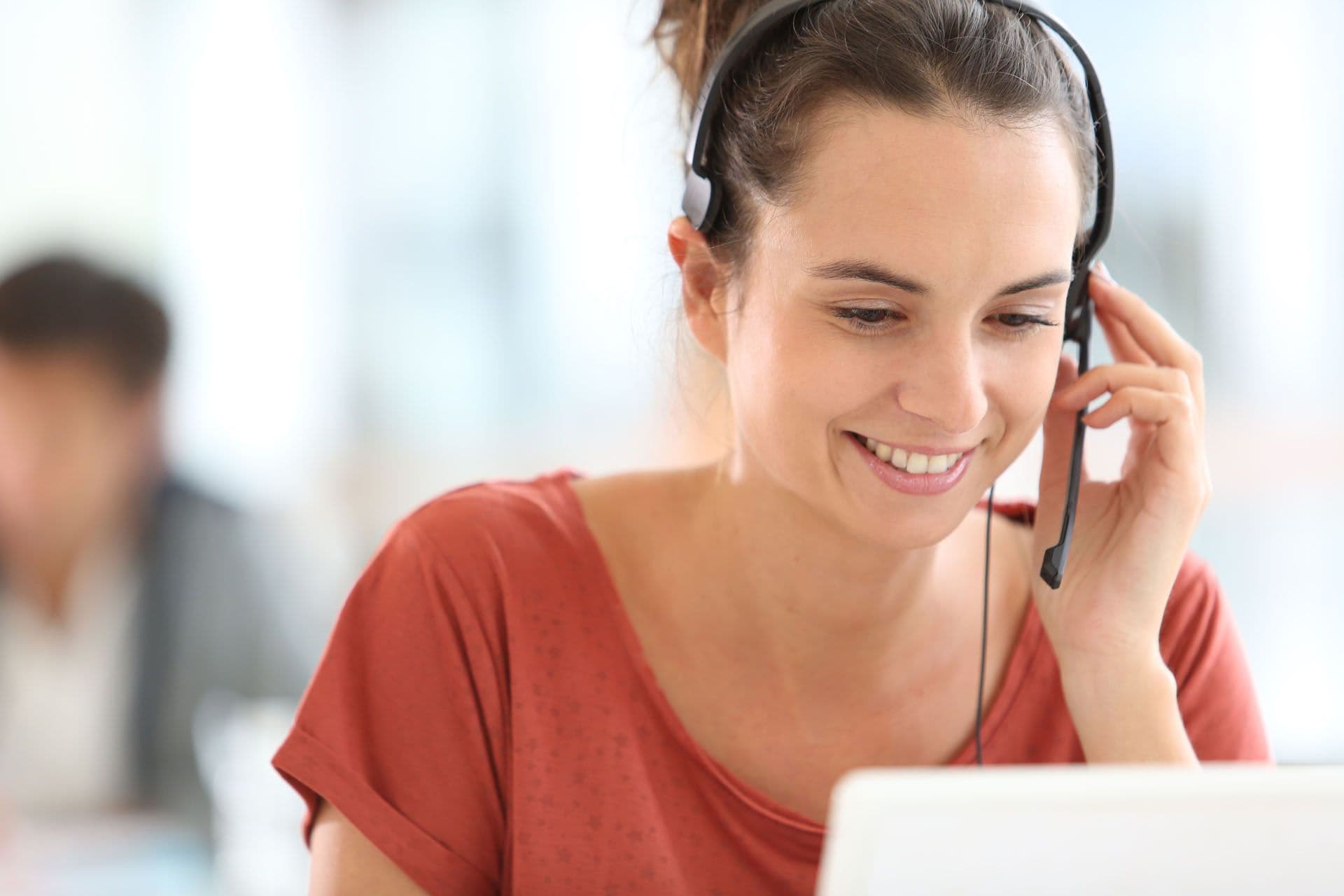 Formation TP Conseiller relation client à distance (CRCD) image