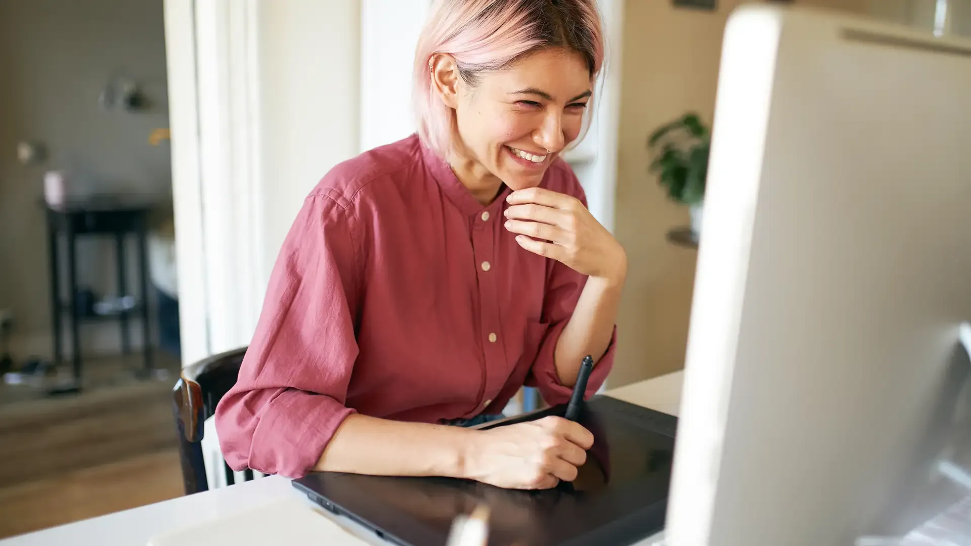 Une conceptrice UI diplômée d'un TP avec Skill & You.